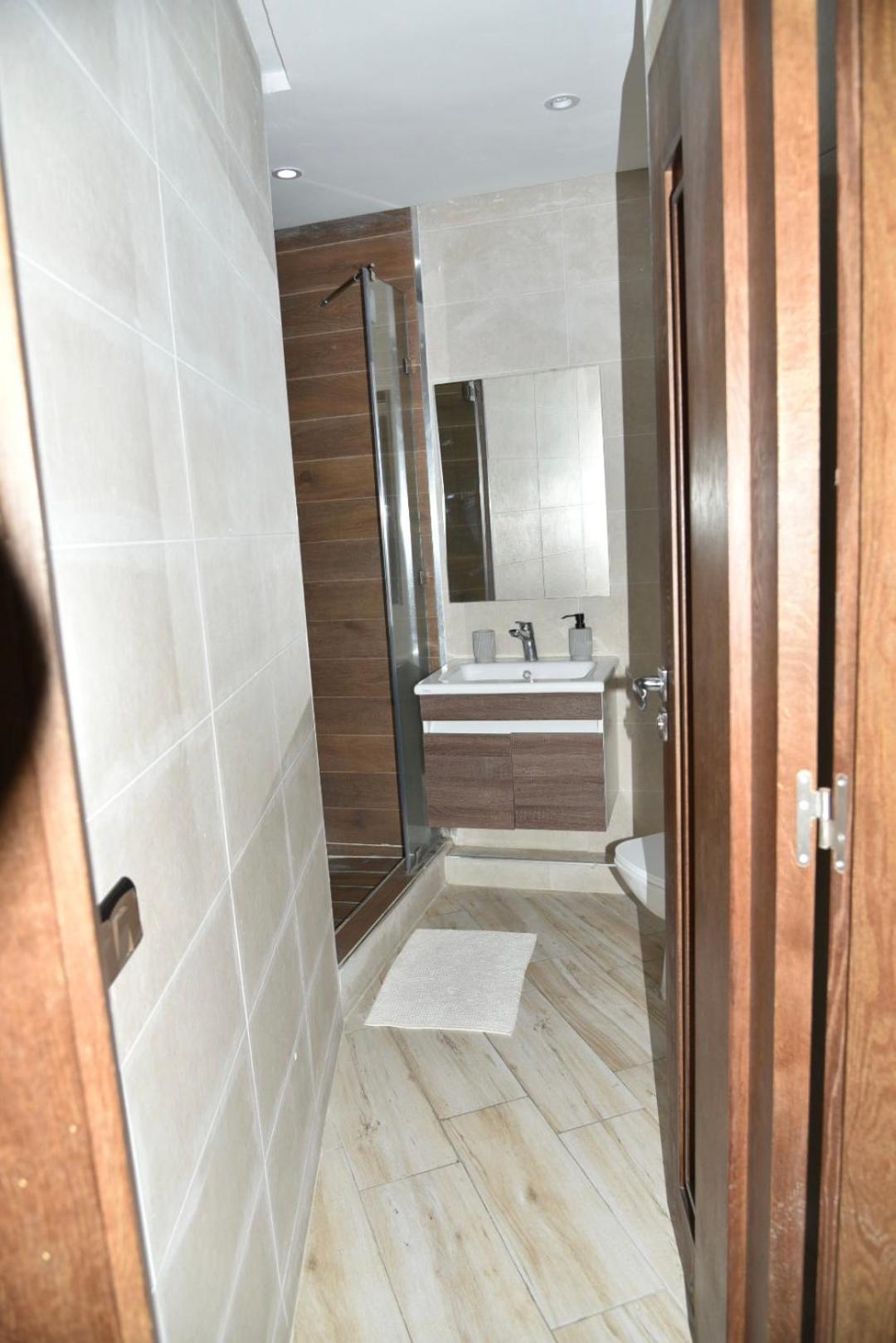 Bright 3-Br In Heart Of Kenitra-Perfect Summer Stay With Parking! Bagian luar foto